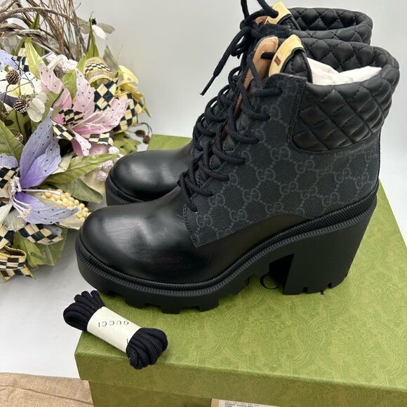 Women’s Gucci GG Supreme monogram boots size 11.5 fits smaller made in Italy - Picture 5 of 10